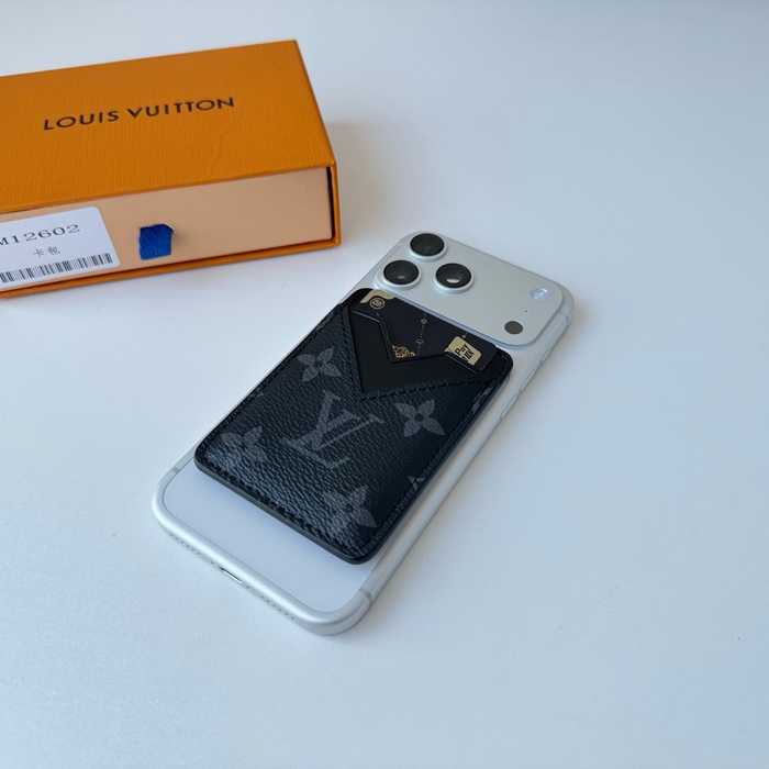 LOUIS VUITTON M12602 マグネットカードケース モノグラムエクリプス サイズ:9.5x6.5x0.5cm