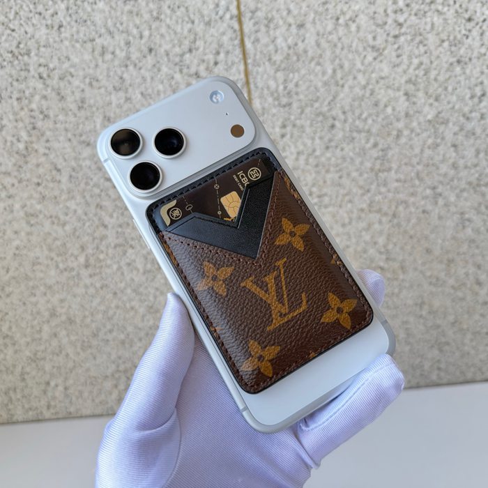 LOUIS VUITTON M13185 マグネットカードケース モノグラムエクリプス サイズ:9.5x6.5x0.5cm
