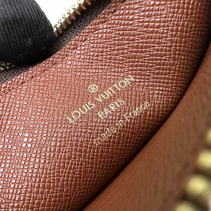 LOUIS VUITTON M81880 ロミーカードケース モノグラム サイズ:12x8x0.8cm