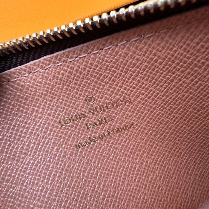LOUIS VUITTON M83603 ロミーカードケース モノグラム サイズ:12x8x0.8cm