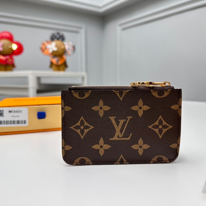 LOUIS VUITTON M83603 ロミーカードケース モノグラム サイズ:12x8x0.8cm
