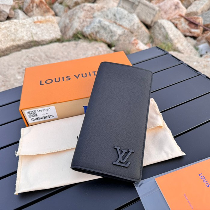 LOUIS VUITTON M69980 ブラッザ長財布 LVエアログラム ブラック サイズ:19x10cm