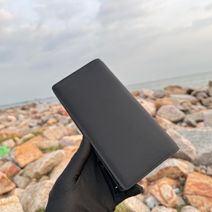 LOUIS VUITTON M69980 ブラッザ長財布 LVエアログラム ブラック サイズ:19x10cm