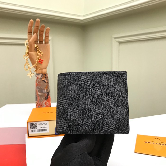 LOUIS VUITTON N60053 アメリゴ財布 ダミエグラファイト サイズ:11.5x9.5cm LOUIS VUITTON N60053 アメリゴ財布 ダミエグラファイト サイズ:11.5x9.5cm