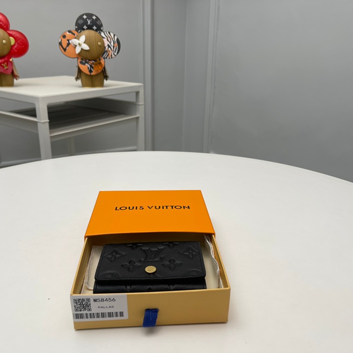 LOUIS VUITTON M58456 名刺ケース モノグラムアンプラント サイズ:10.5x8cm