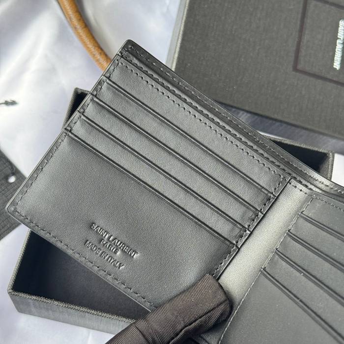 SAINT LAURENT 607727 メンズ対折り財布 ワニ紋 サイズ:11x9.5x2.5cm