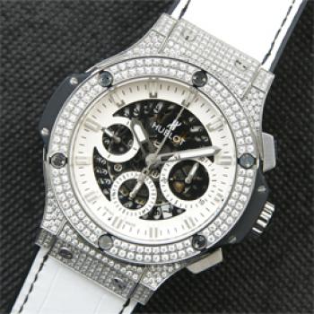 HUBLOT アエロバン ケースベゼル全面ダイヤ 贅沢仕上げ HUBLOT アエロバン ケースベゼル全面ダイヤ 贅沢仕上げ