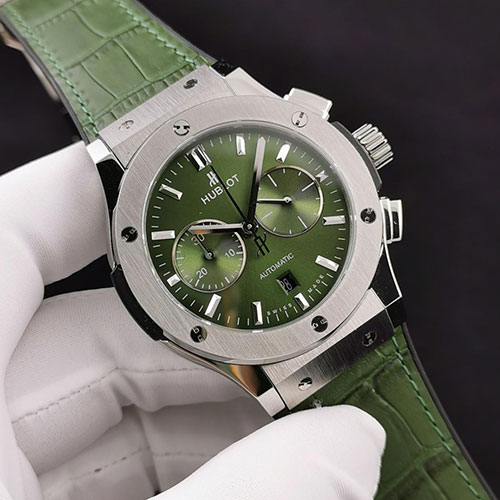 HUBLOT クラシックフュージョン チタニウム 521.NX.8970.LR グリーン 45mm 佐川急便 HUBLOT クラシックフュージョン チタニウム 521.NX.8970.LR グリーン 45mm 佐川急便