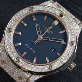 HUBLOT クラシックフュージョン Asian 2836-2搭載 HUBLOT クラシックフュージョン Asian 2836-2搭載