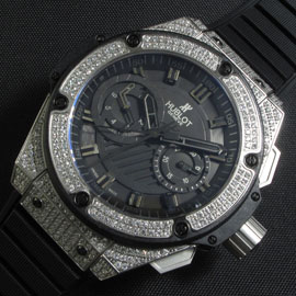 HUBLOT キングパワー ストップウォッチ機能付き 新作登場