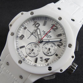 HUBLOT ビッグバン ホワイトセラミック 完売前に入手
