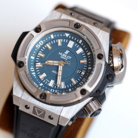 HUBLOT キングパワー オーシャノグラフィック4000 731.NX.1190.RX チタン 自動巻き