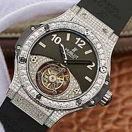 HUBLOT ビッグバン トゥールビヨン ソロバン 自信持てる腕時計