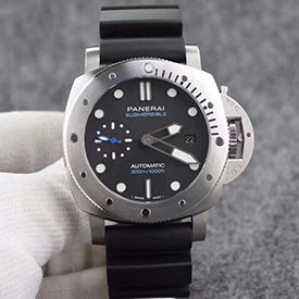 PANERAI PAM00973 サブマーシブル ブラック文字盤 42mm 2555搭載 PANERAI PAM00973 サブマーシブル ブラック文字盤 42mm 2555搭載
