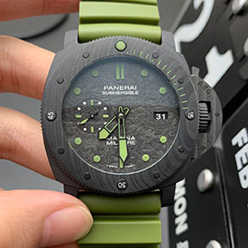 PANERAI PAM961 サブマーシブル 47mm P9010搭載 最高級
