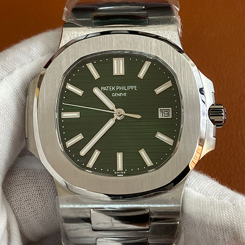 PATEK PHILIPPE 5711 ノーチラス グリーン 超人気コピー