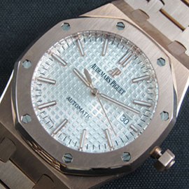 AUDEMARS PIGUET ロイヤルオーク Asian 2824-2搭載 AUDEMARS PIGUET ロイヤルオーク Asian 2824-2搭載