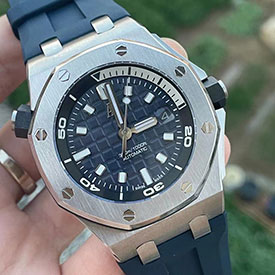 AUDEMARS PIGUET 15720ST ロイヤルオークオフショア ダイバー ブルー 店長おすすめ AUDEMARS PIGUET 15720ST ロイヤルオークオフショア ダイバー ブルー 店長おすすめ
