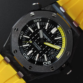 AUDEMARS PIGUET ロイヤルオーク 黄色ラバーバンド 日本登場 AUDEMARS PIGUET ロイヤルオーク 黄色ラバーバンド 日本登場