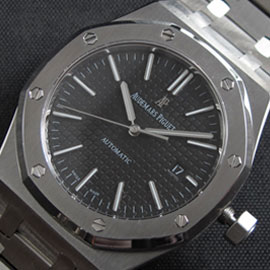 AUDEMARS PIGUET ロイヤルオーク Swiss 2824-2搭載 完売品 AUDEMARS PIGUET ロイヤルオーク Swiss 2824-2搭載 完売品