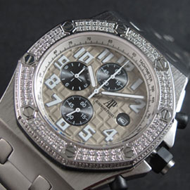 AUDEMARS PIGUET ロイヤルオーク ミルク色文字盤 新作続々入荷 AUDEMARS PIGUET ロイヤルオーク ミルク色文字盤 新作続々入荷