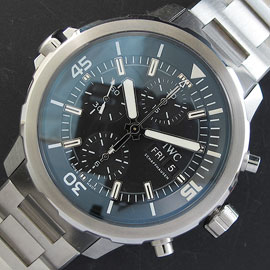 IWC アクアタイマー クロノグラフ 曜日カレンダー表示