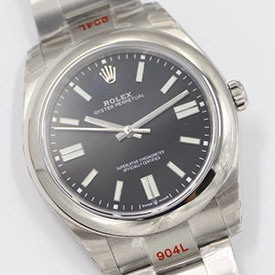 ROLEX 124300 オイスターパーペチュアル 41mm ブラック 3230搭載 最新